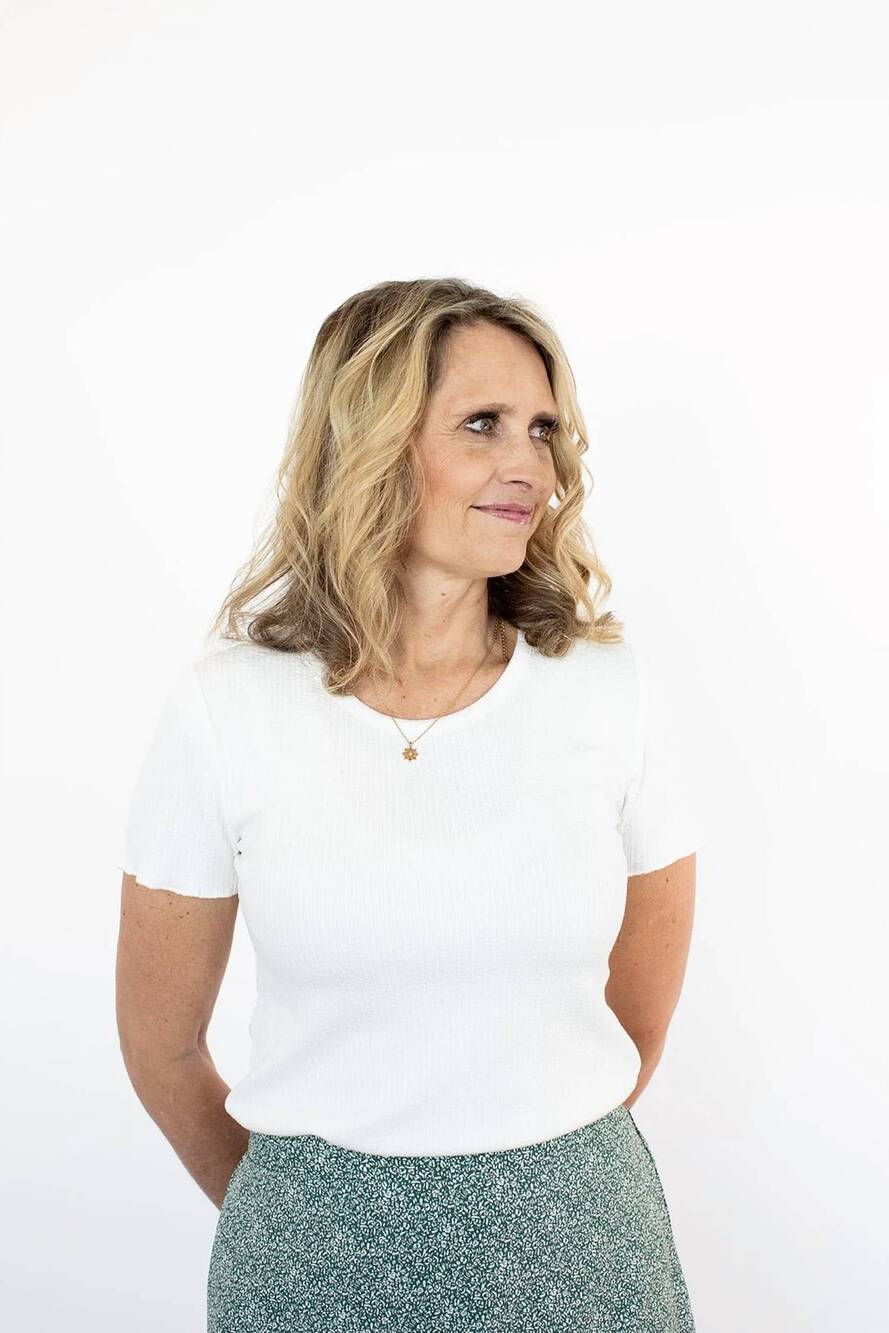 NEW TEA N ROSE charlotte ribbed shirt in off white